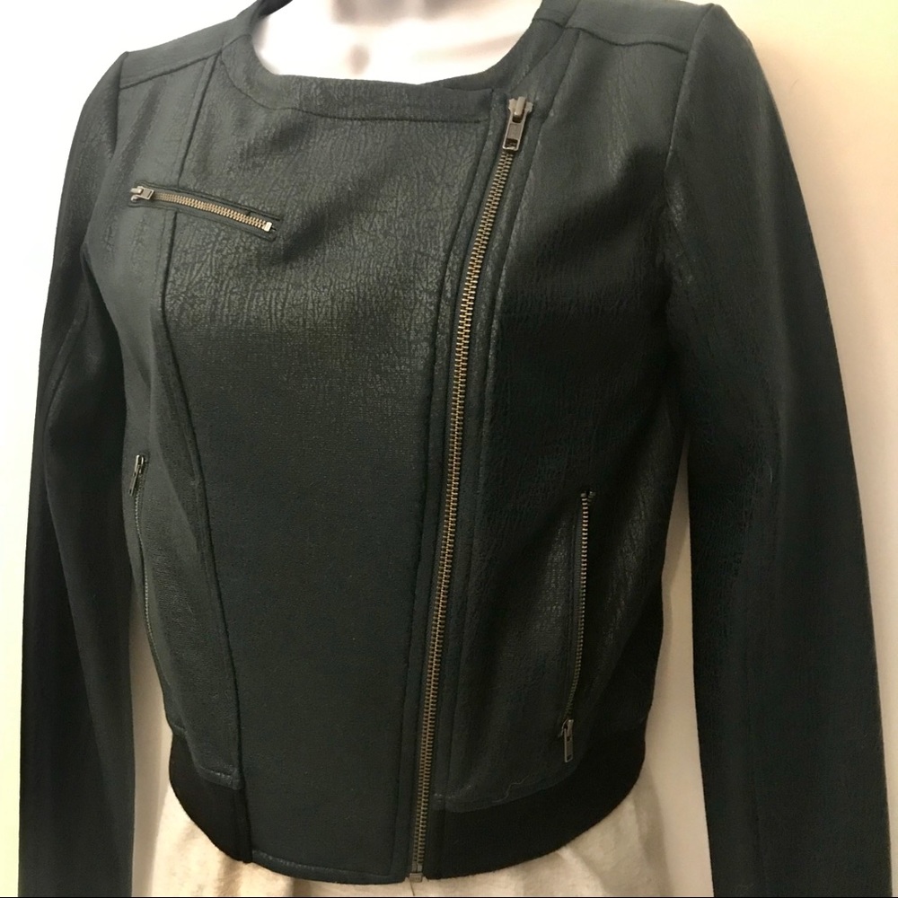 Jacket 🌹🌹🌹 - Picture 5 of 7
